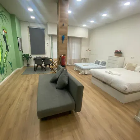 Barcelona Home * Barcelona