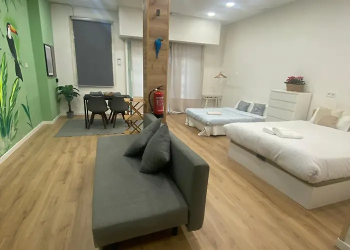 Barcelona Home * Barcelona